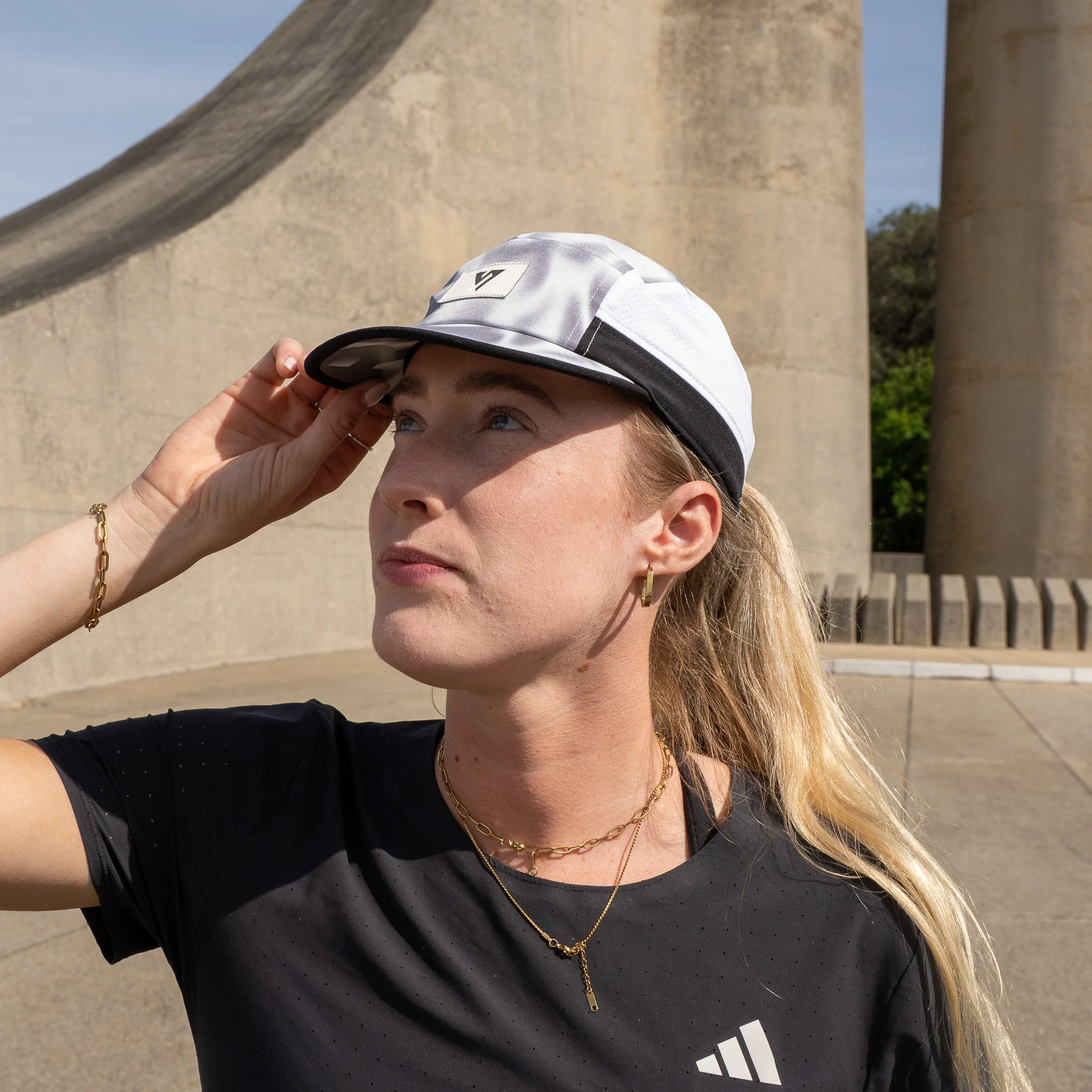 Black Mist Running Cap - Image 3