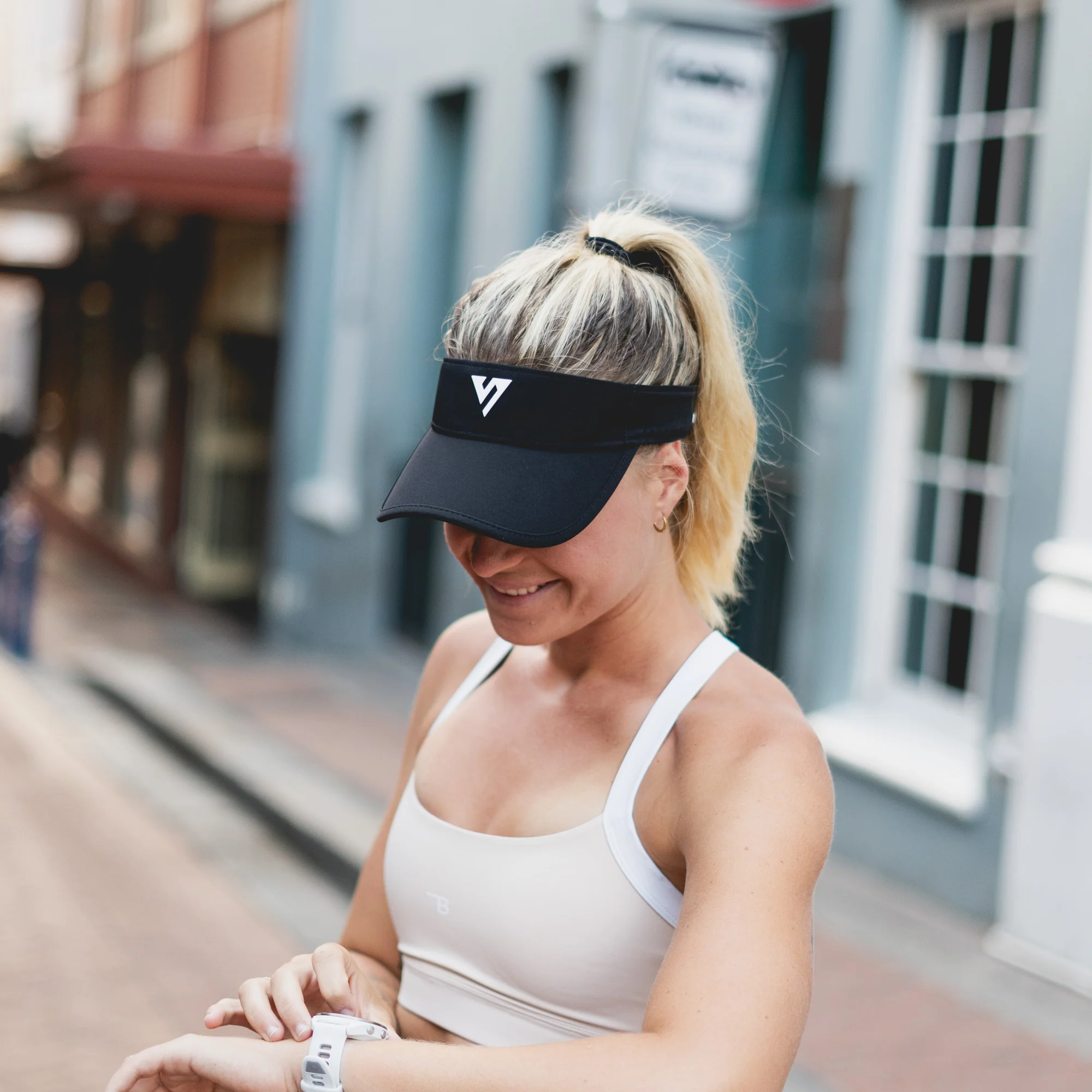 Black Running Visor - Image 4