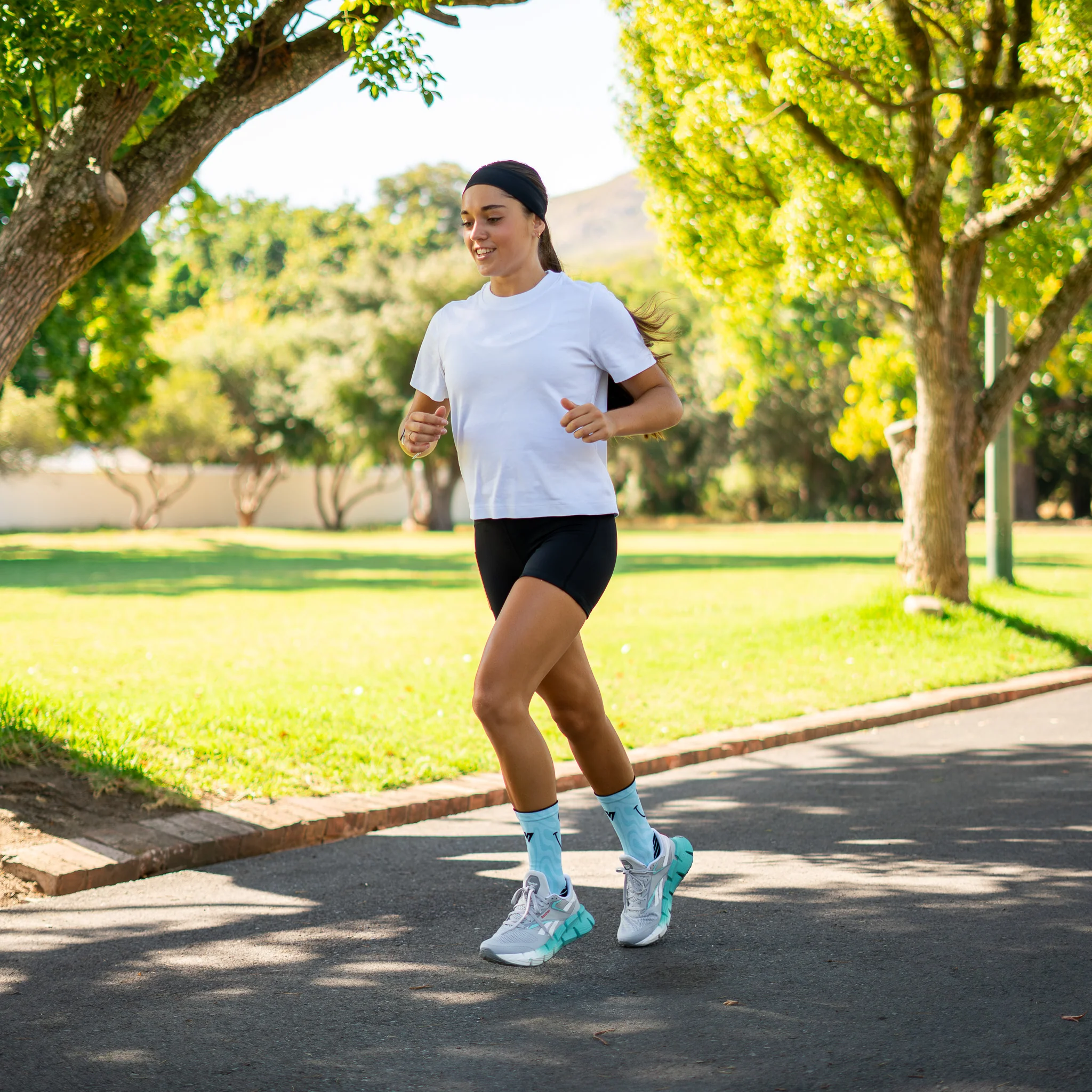 Bubblegum Smile Active Crew Socks - Image 4