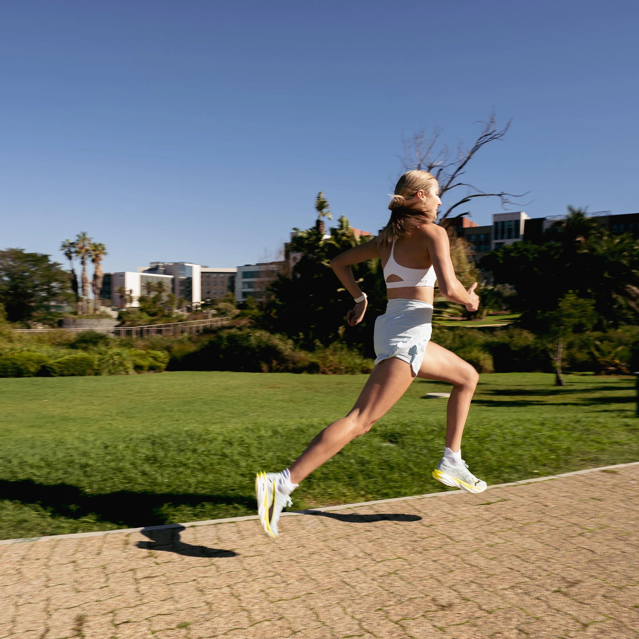 Cloud White Running Ankle Socks - Image 3