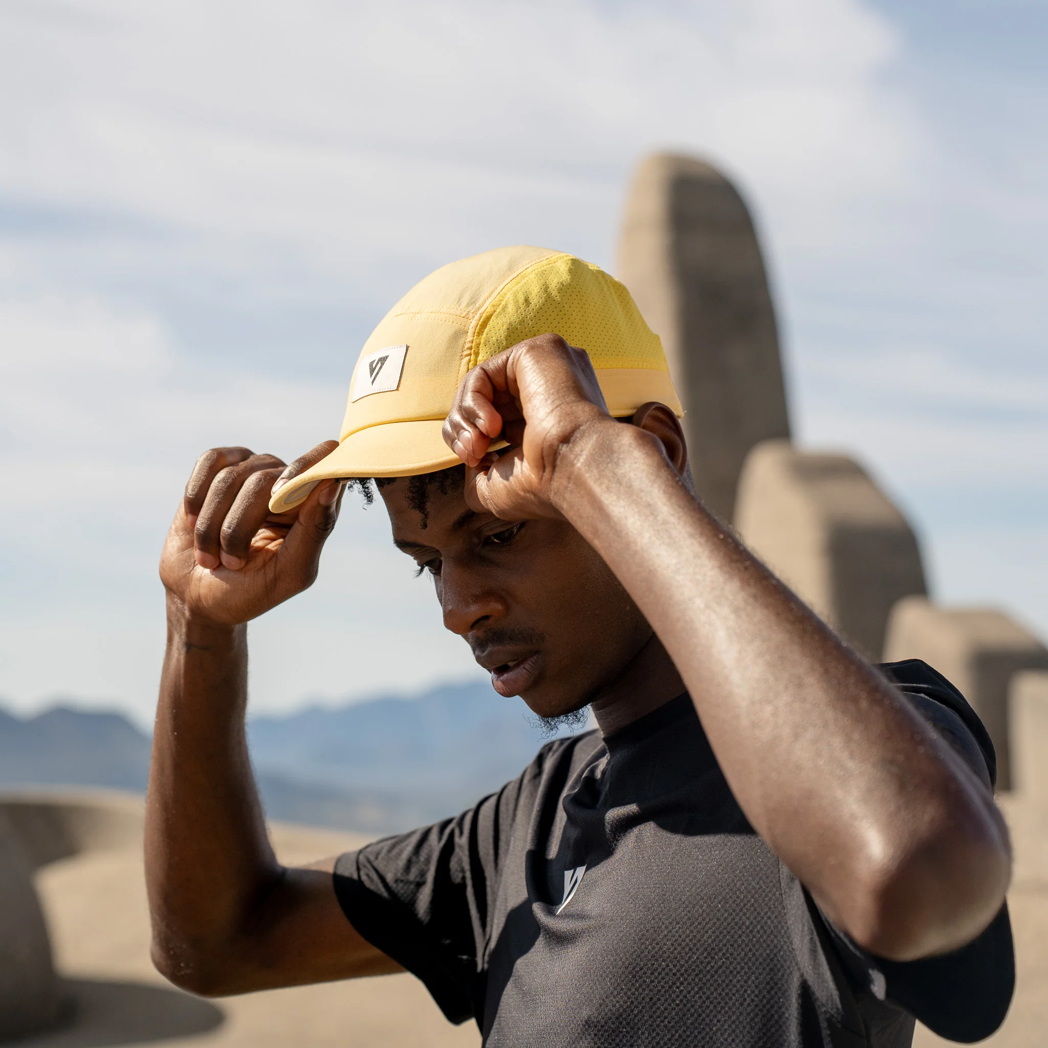 Golden Running Cap - Image 4