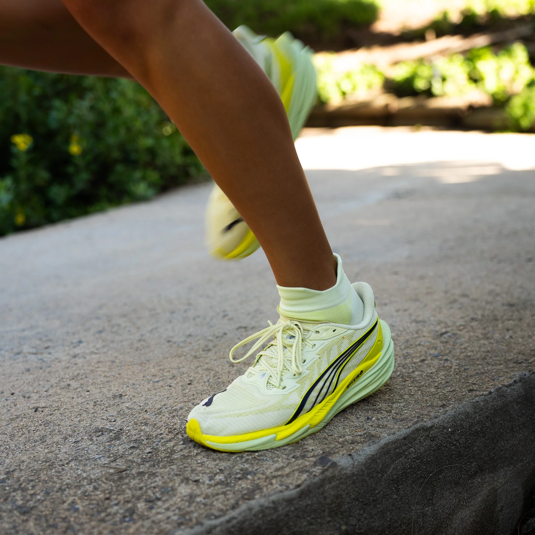 Sunny Lime Running Ankle Socks - Image 2